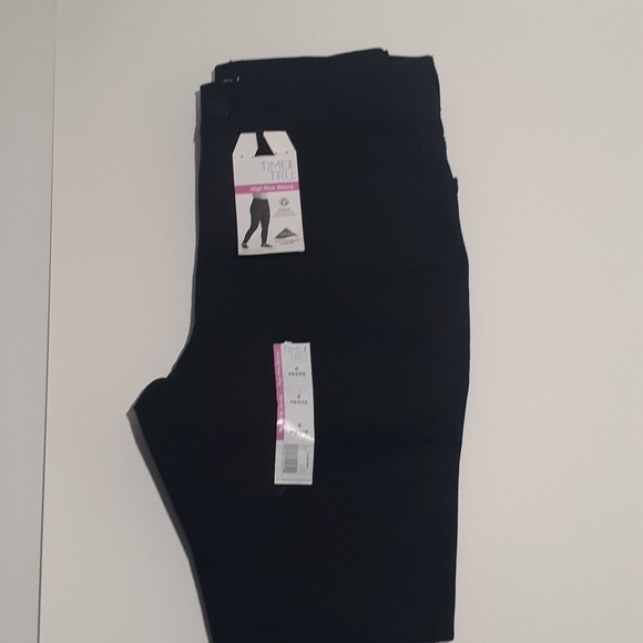 Jeans - Picture 3 of 3